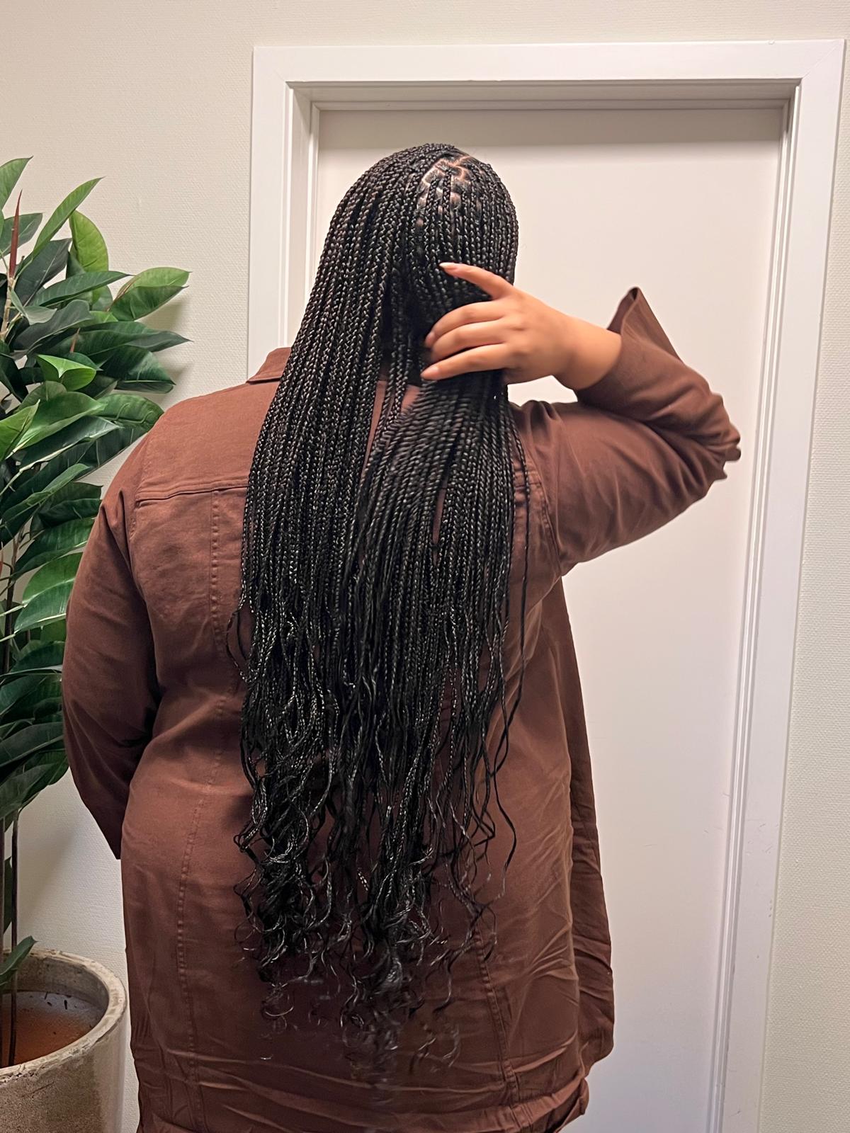Knotless braids med boho-krøller